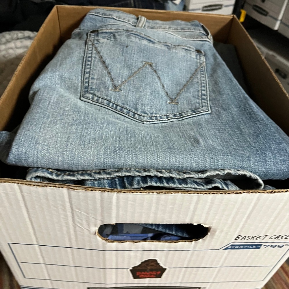 Wrangler Retro Slim Straight Jeans Light Wash Blue Denim Mens 36x34 - Picture 9 of 9